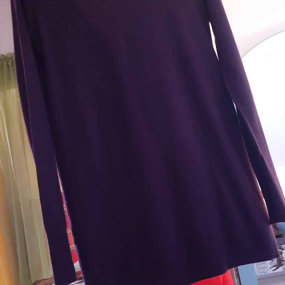 Sweater - Picture 7 of 9